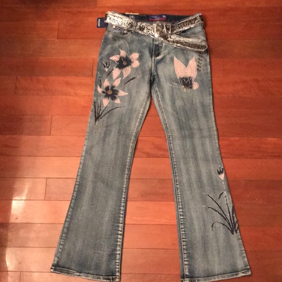 New flare leg denim jeans w/ belt painted & beaded with flowers and butterfly - Picture 13 of 13